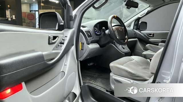 Hyundai The New Grand Starex id 4269221 из Кореи 31