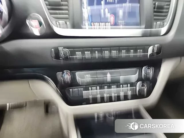 Kia The New Carnival id 3687453 из Кореи 20