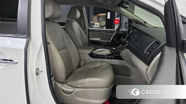 Kia The New Carnival id 4923872 из Кореи 31