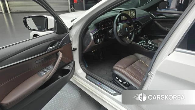 BMW 5 Series (G30) id 4457147 из Кореи 20