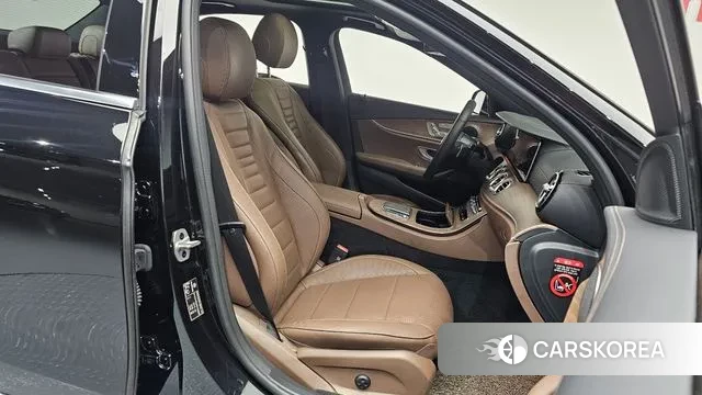 Mercedes-Benz E-Class W213 id 3758359 из Кореи 20