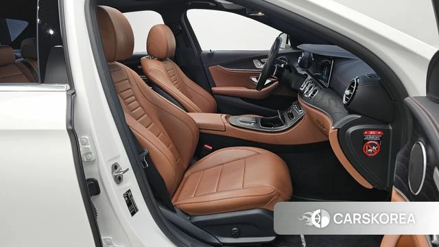 Mercedes-Benz E-Class W213 id 4231711 из Кореи 34