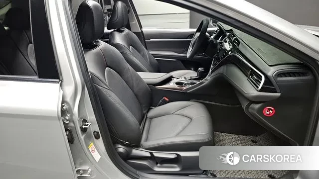 Toyota Camry (XV70) id 2986830 из Кореи 20