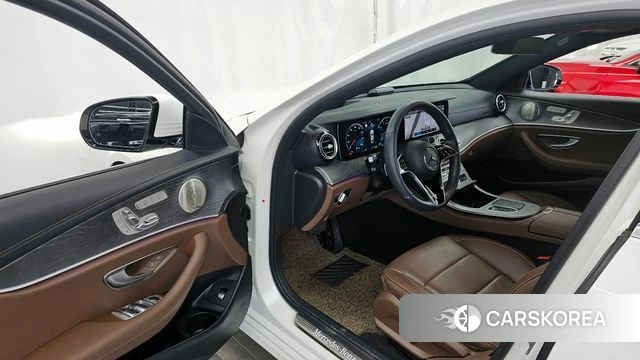 Mercedes-Benz E-Class W213 id 4195428 из Кореи 33