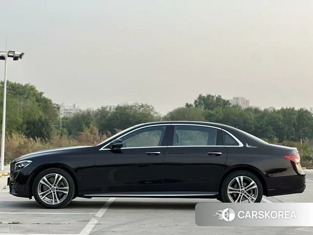 Mercedes-Benz E-class id 4328776 из Китая 16