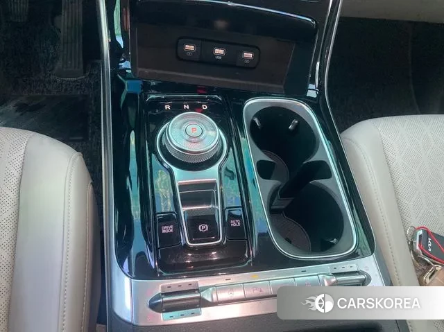 Kia Carnival 4th generation id 3517106 из Кореи 18