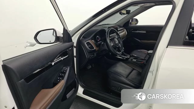 Kia Seltos id 4835632 из Кореи 33