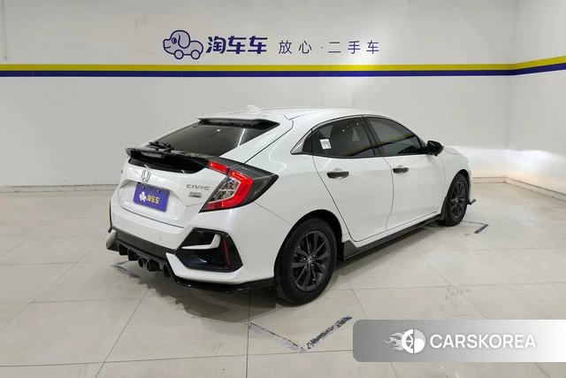 Honda Civic id 3939274 из Китая 17