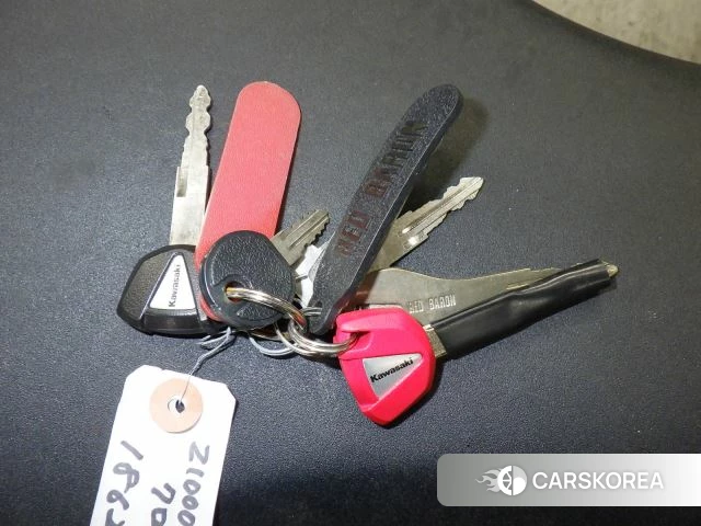 Kawasaki Z1000 id 3949252 из Японии 34