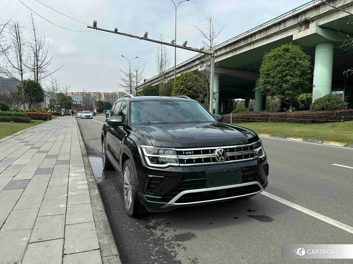 Volkswagen Tourang id 4420871 из Китая 15
