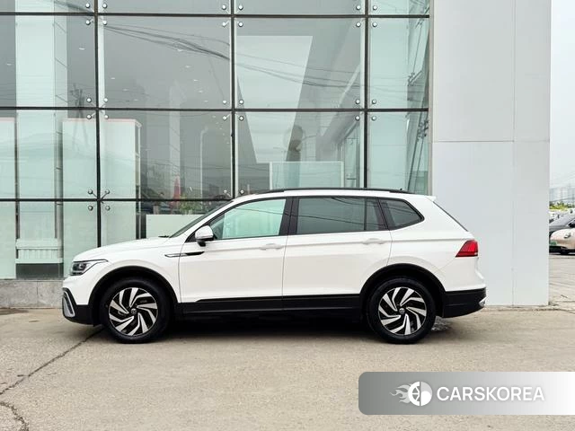 Volkswagen Tiguan L id 4208576 из Китая 20
