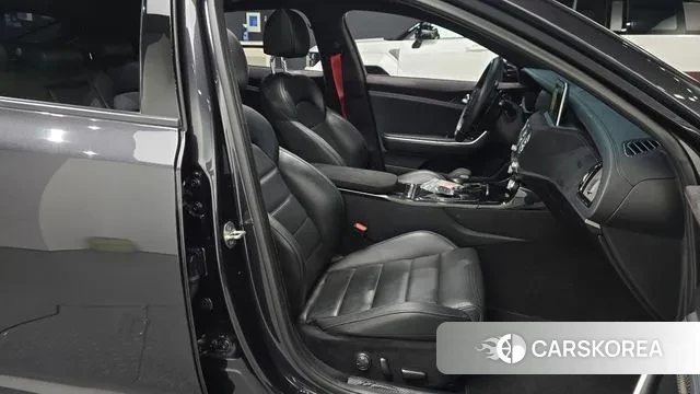 Kia Stinger id 3761206 из Кореи 21