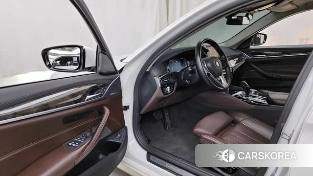 BMW 5 Series (G30) id 4390373 из Кореи 20