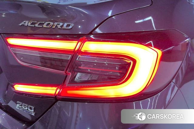 Honda Accord id 3810290 из Китая 17