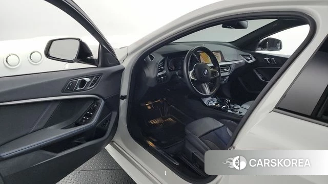 BMW 1 Series (F40) id 3934217 из Кореи 20