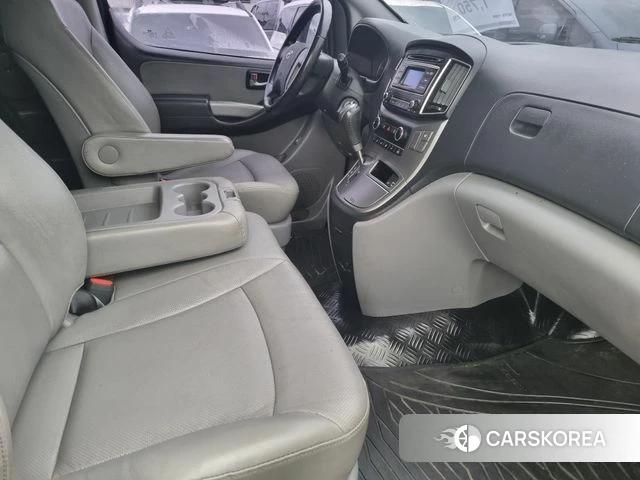 Hyundai The New Grand Starex id 4632846 из Кореи 17