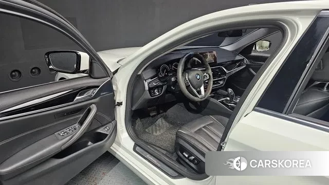 BMW 5 Series (G30) id 3150073 из Кореи 20