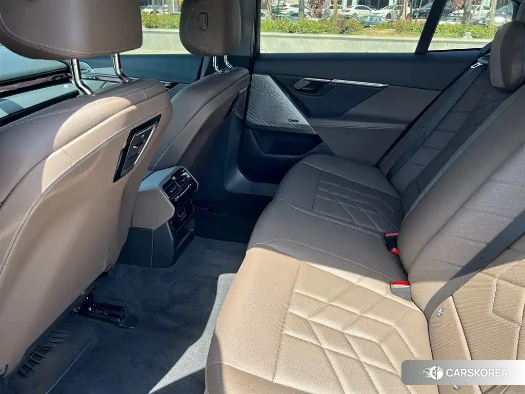 BMW 5 series id 4547285 из Китая 16