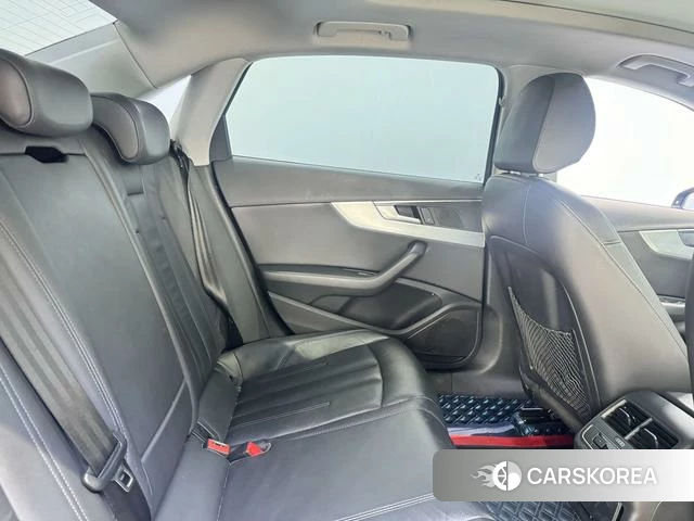 Audi A4L id 4254366 из Китая 17