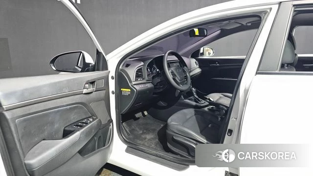 Hyundai Avante AD id 4626527 из Кореи 31