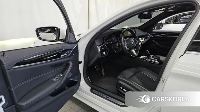 BMW 5 Series (G30) id 4779293 из Кореи 20