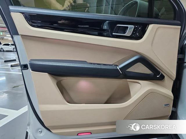 Porsche Cayenne (PO536) id 4415272 из Кореи 16