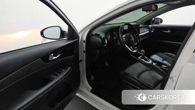 Kia The New K3 2nd generation id 4388319 из Кореи 34