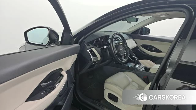 Jaguar E-PACE id 4596093 из Кореи 32