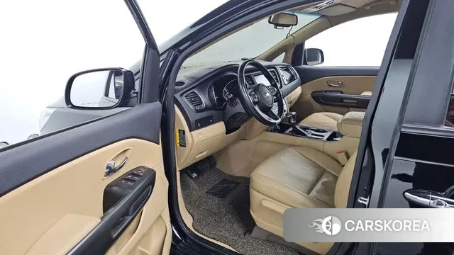 Kia The New Carnival id 3583360 из Кореи 20