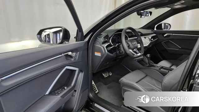 Audi Q3 (F3) id 4321626 из Кореи 32