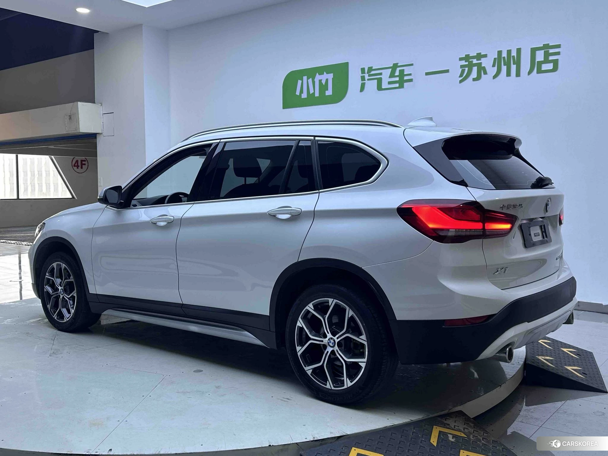 BMW X1 id 4485450 из Китая 21