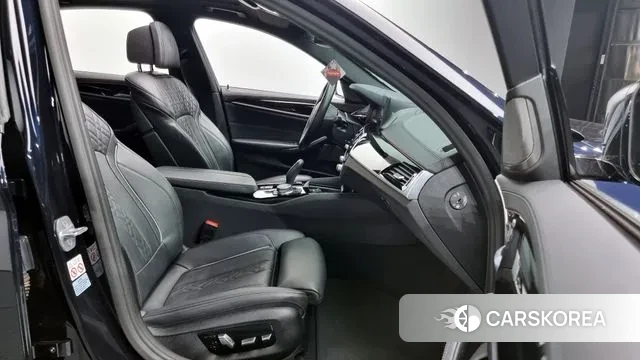 BMW 5 Series (G30) id 2886083 из Кореи 20