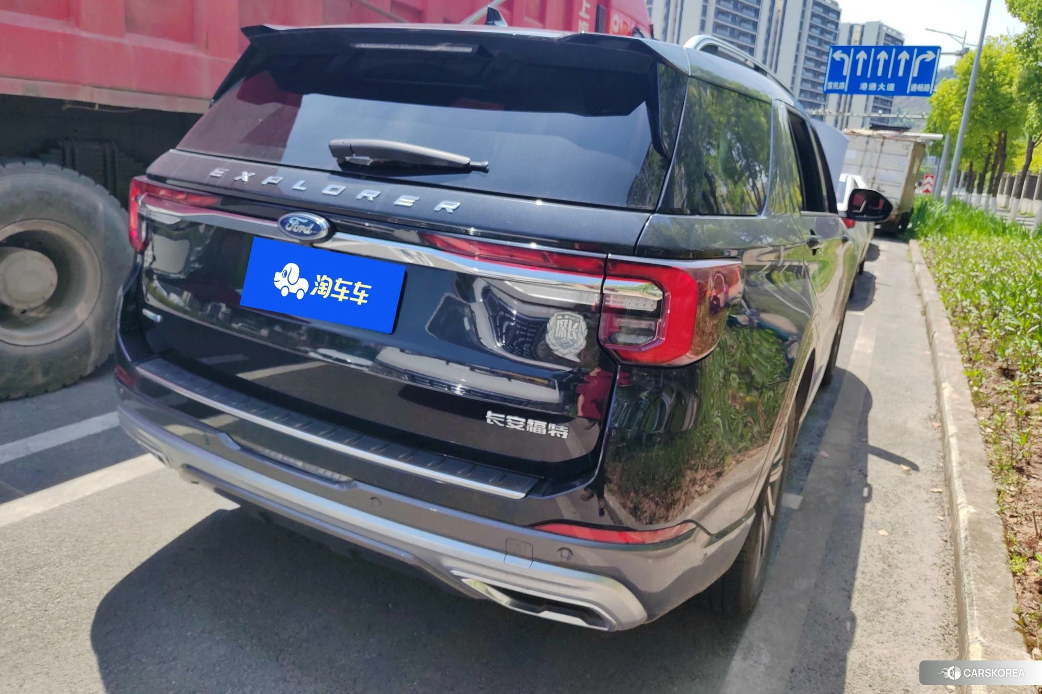Ford Explorer id 4439541 из Китая 17