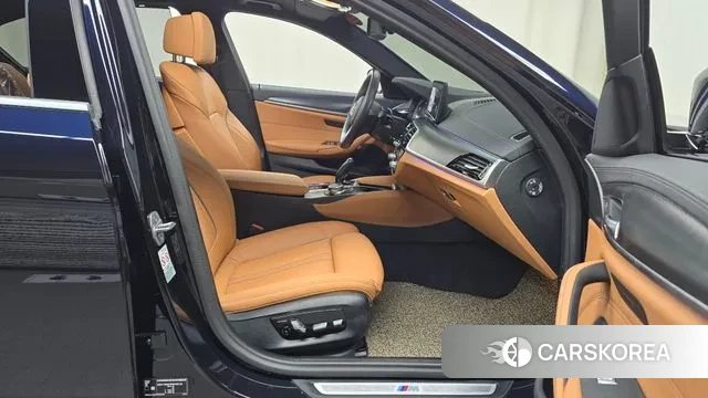 BMW 5 Series (G30) id 3497337 из Кореи 20