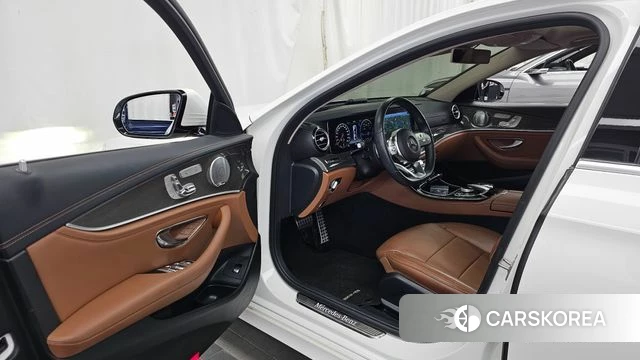 Mercedes-Benz E-Class W213 id 4794569 из Кореи 34