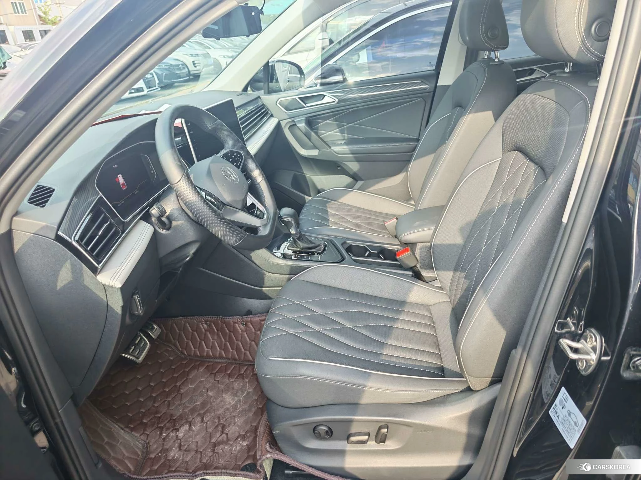 Volkswagen Tiguan L id 4512522 из Китая 11