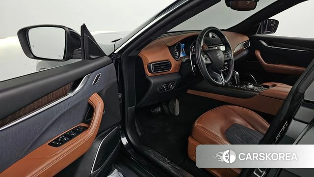 Maserati Levante id 4642126 из Кореи 20