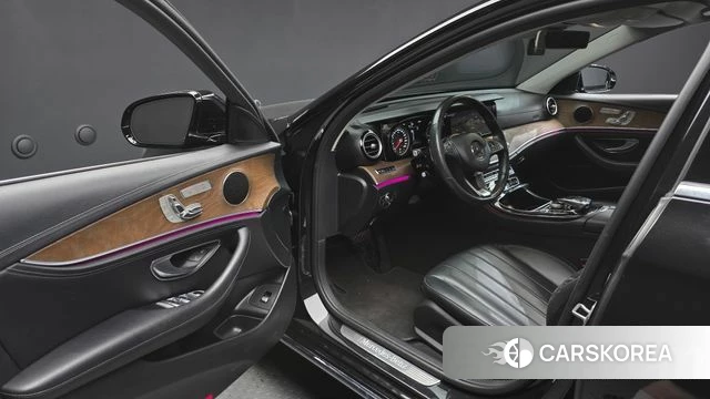 Mercedes-Benz E-Class W213 id 4672772 из Кореи 36