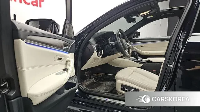 BMW 5 Series (G30) id 3033435 из Кореи 20