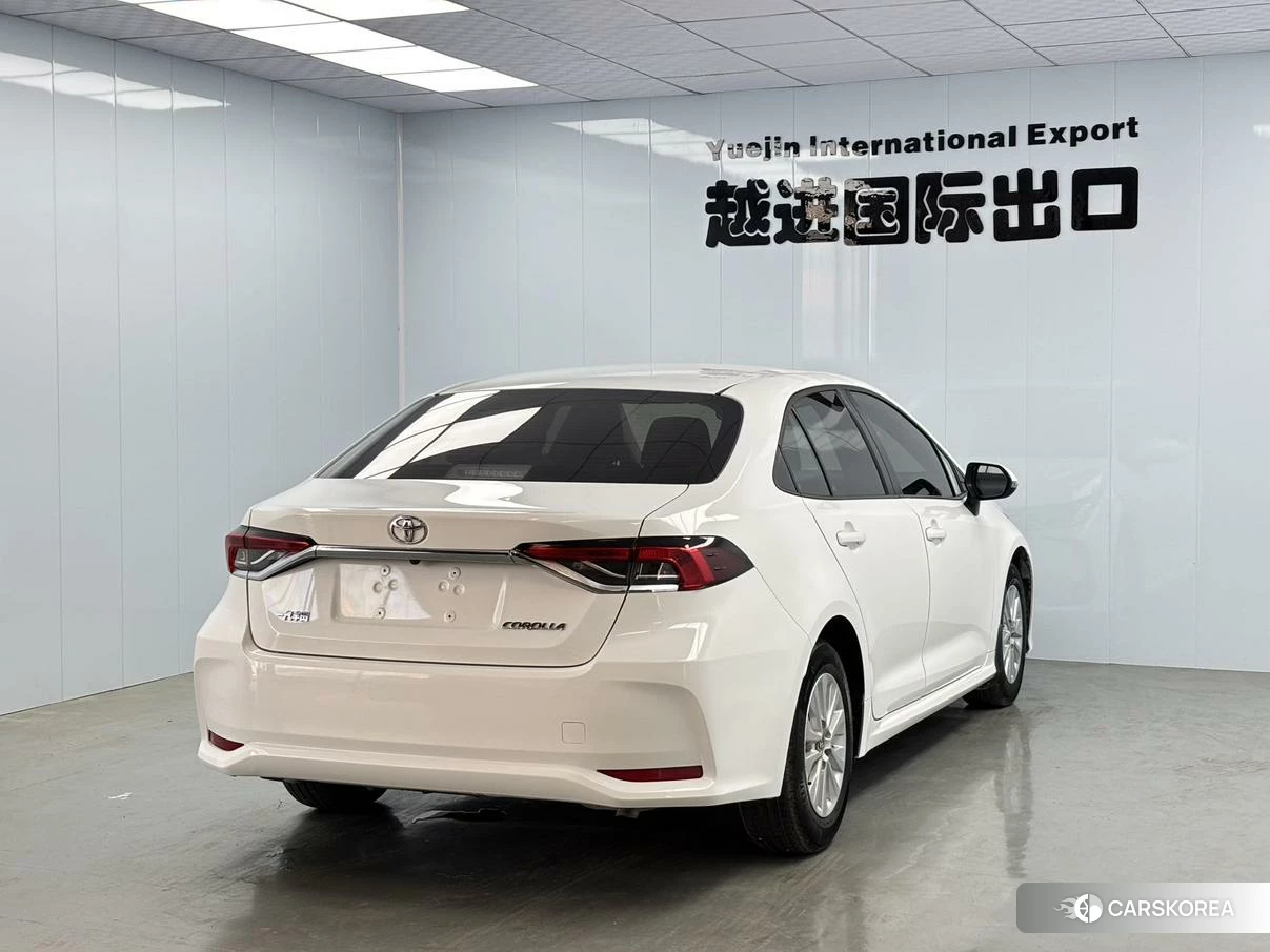 Toyota Corolla id 4513852 из Китая 11