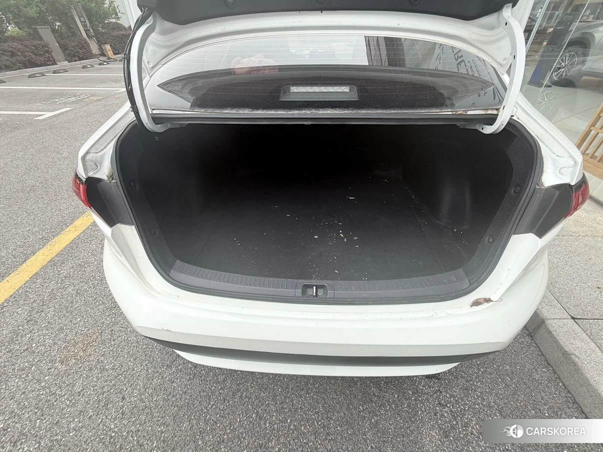 Toyota Levin id 4467474 из Китая 12