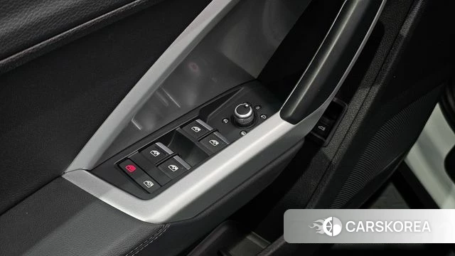Audi Q3 (F3) id 4935357 из Кореи 20