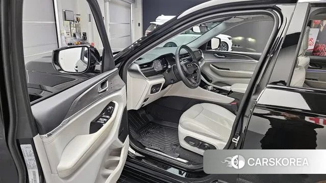 Jeep Grand Cherokee (WL) id 3759547 из Кореи 20