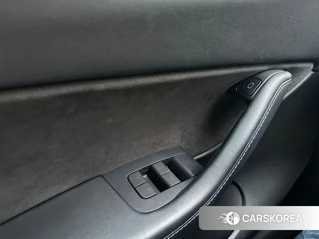 Tesla Model Y id 3263661 из Кореи 13