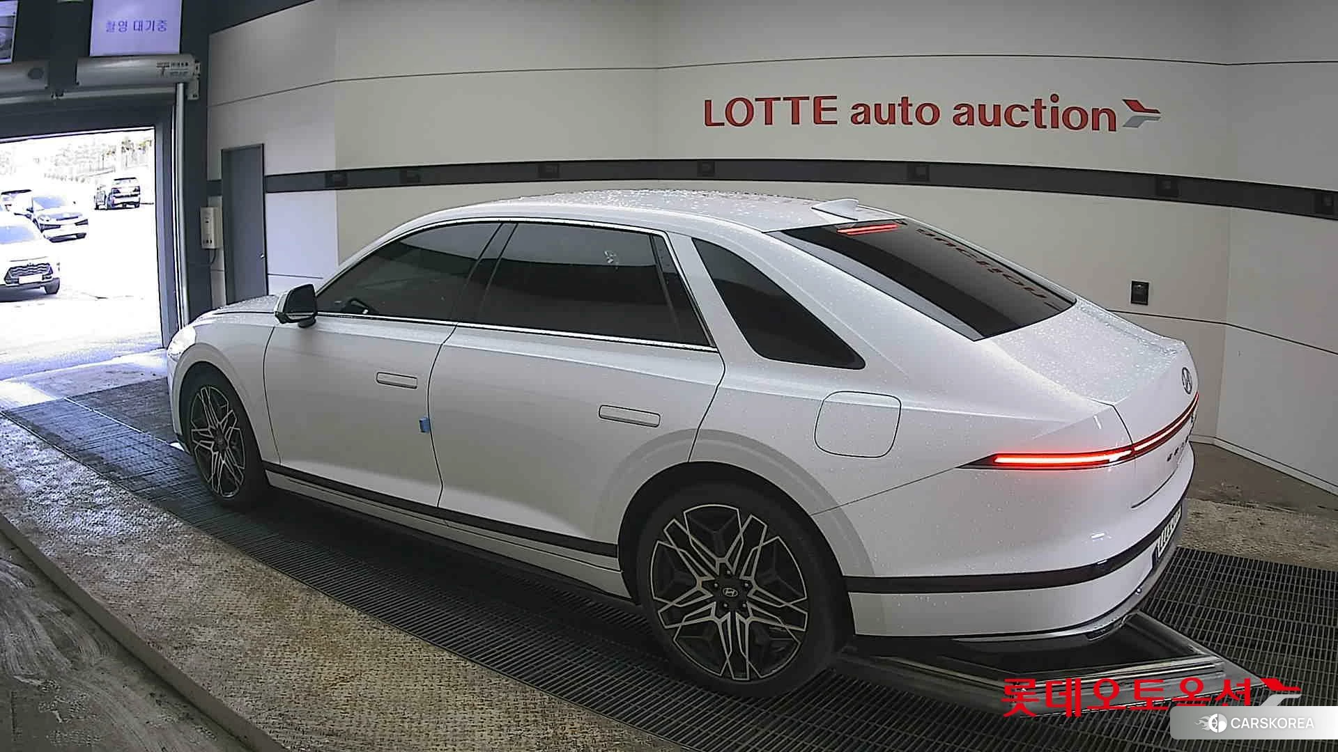 Hyundai Grandeur Hybrid id 3869374 из Кореи 37