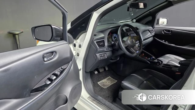 Nissan Leaf (ZE1) id 4285271 из Кореи 34