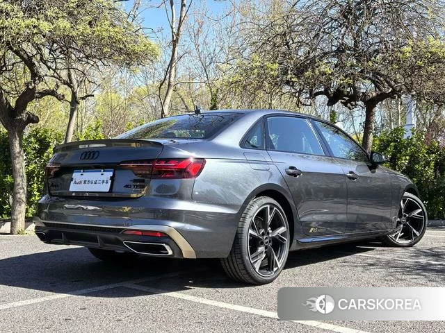 Audi A4L id 4307414 из Китая 16