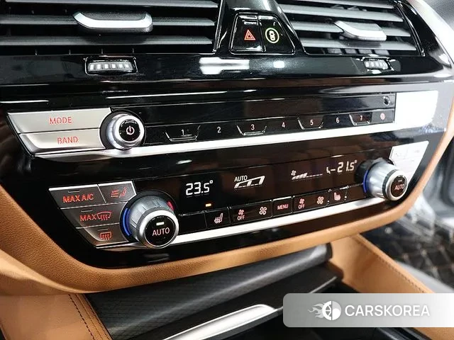 BMW 5 Series (G30) id 3555414 из Кореи 12