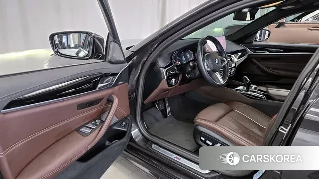 BMW 5 Series (G30) id 3246744 из Кореи 20