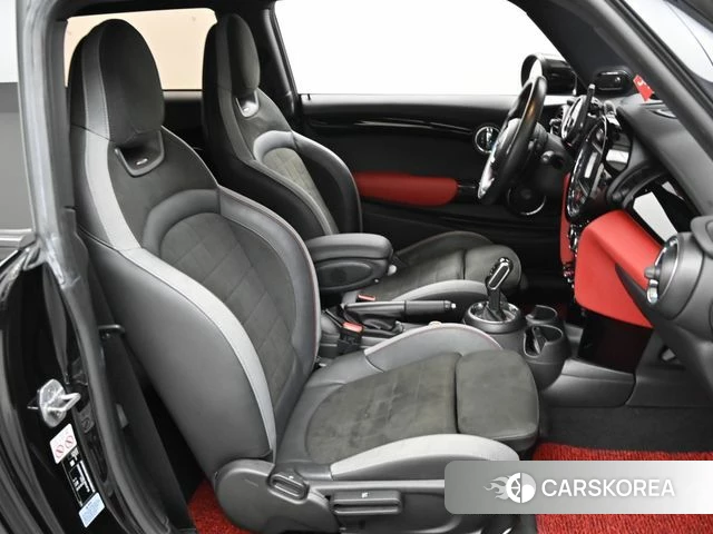Mini Cooper S id 4490253 из Кореи 20
